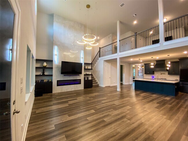 Building Photo - 10011 Serenity Grv Dr