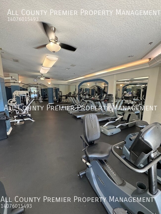Building Photo - 7350 Westpointe Blvd