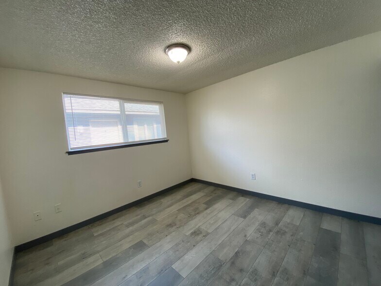 Building Photo - 5207 66th St W