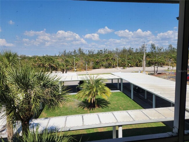 Building Photo - 2100 Benjamin Franklin Dr
