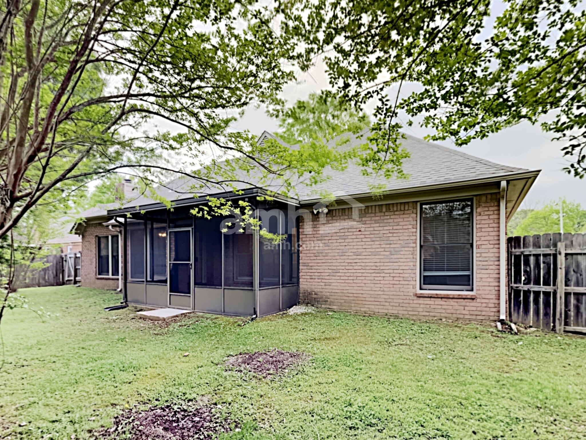 Building Photo - 1226 Sweetie Dr