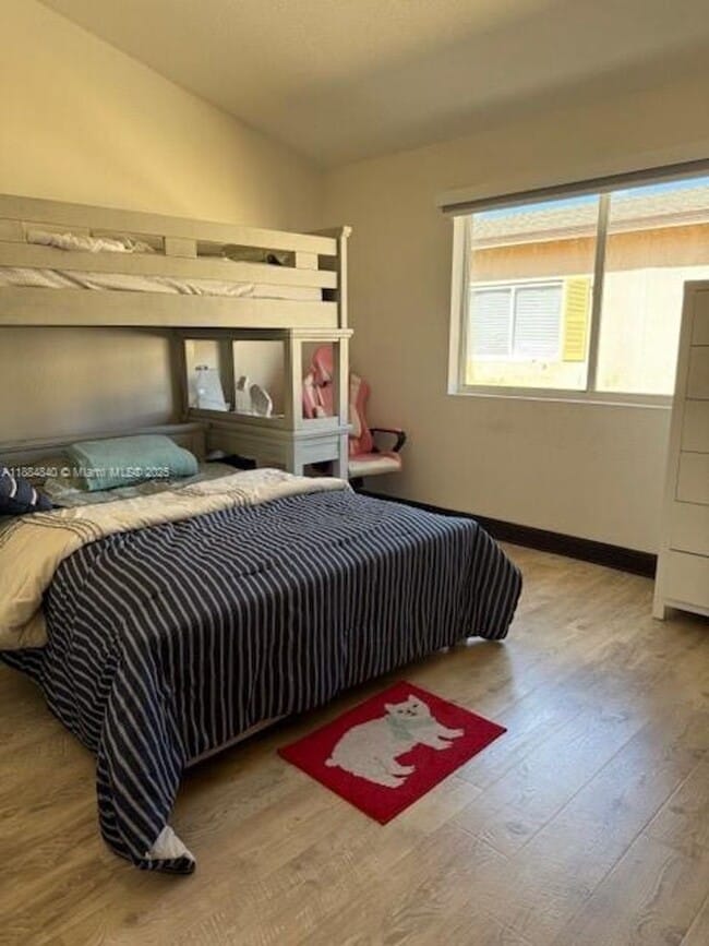 Building Photo - 6245 SW Kendale Lakes Cir