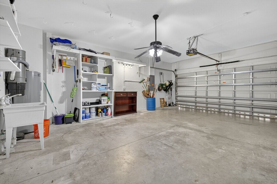 Building Photo - 8250 Silver Birch Way