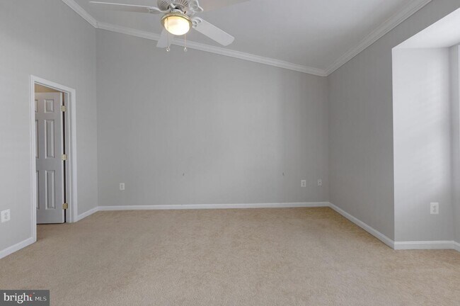 Building Photo - 434 Clayton Ln