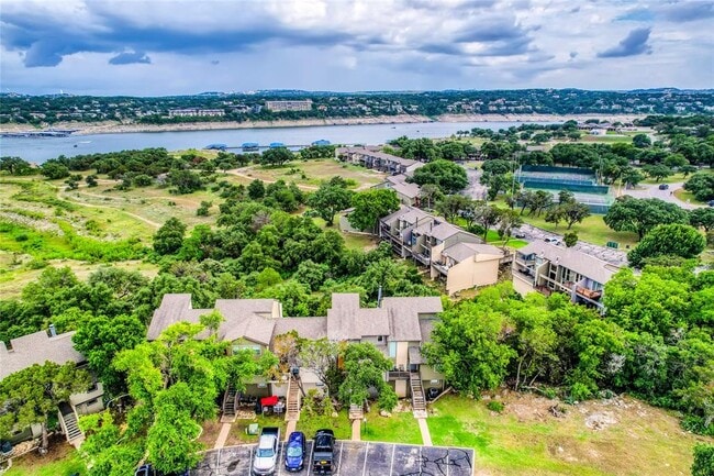 Building Photo - 169 Comanche Dr