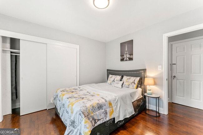 Building Photo - 1131 Custer Ave SE