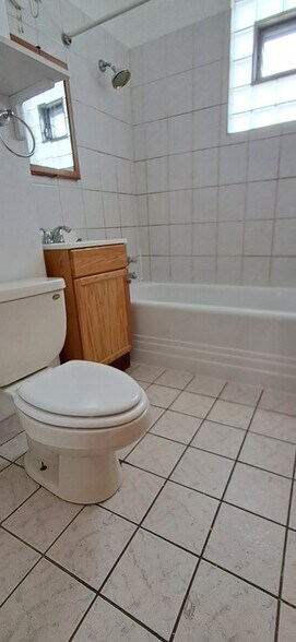 Bathroom - 6100 S Kildare Ave
