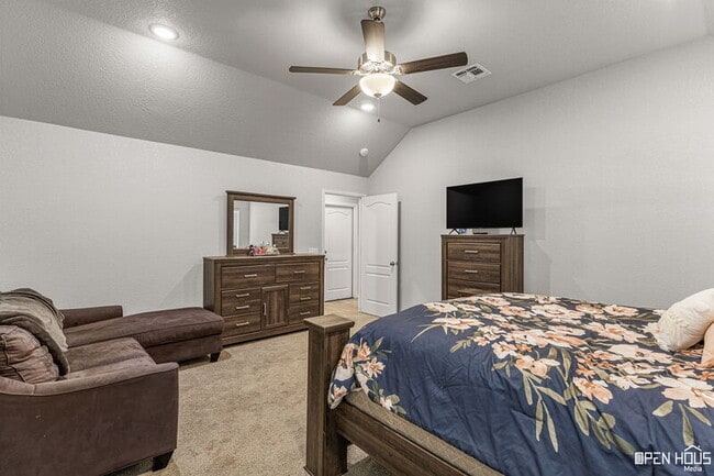 Building Photo - 306 Driftwood Dr