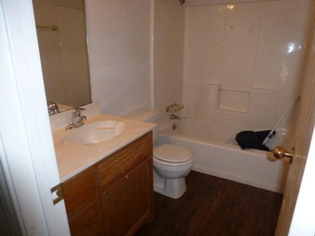 Building Photo - 76 Harbour Town