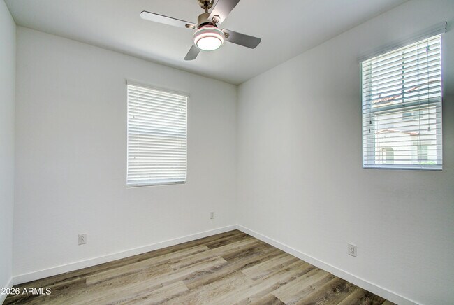 Building Photo - 9902 E Tamery Ave