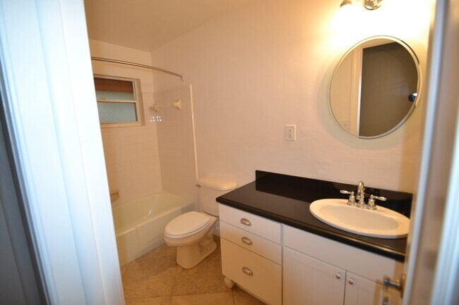 Building Photo - 3210 Buccaneer Rd