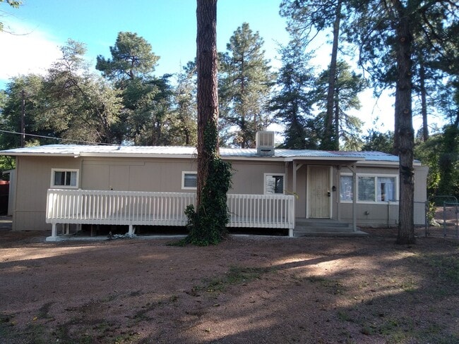 Building Photo - 3 Bed / 2 Bath Home + 1 bed / 1 bath Casita & work shop