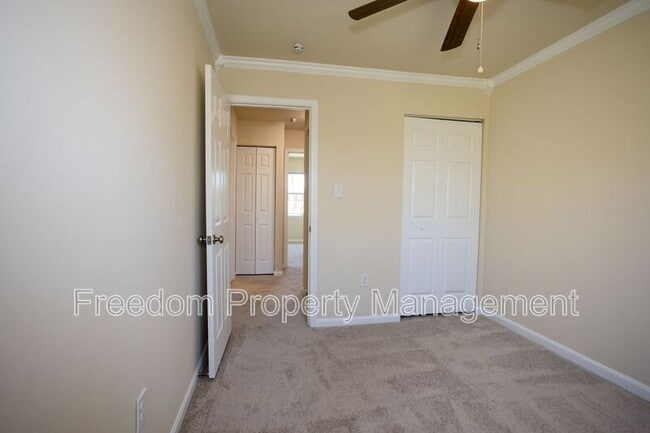 Building Photo - 10270 Cub Run Ct