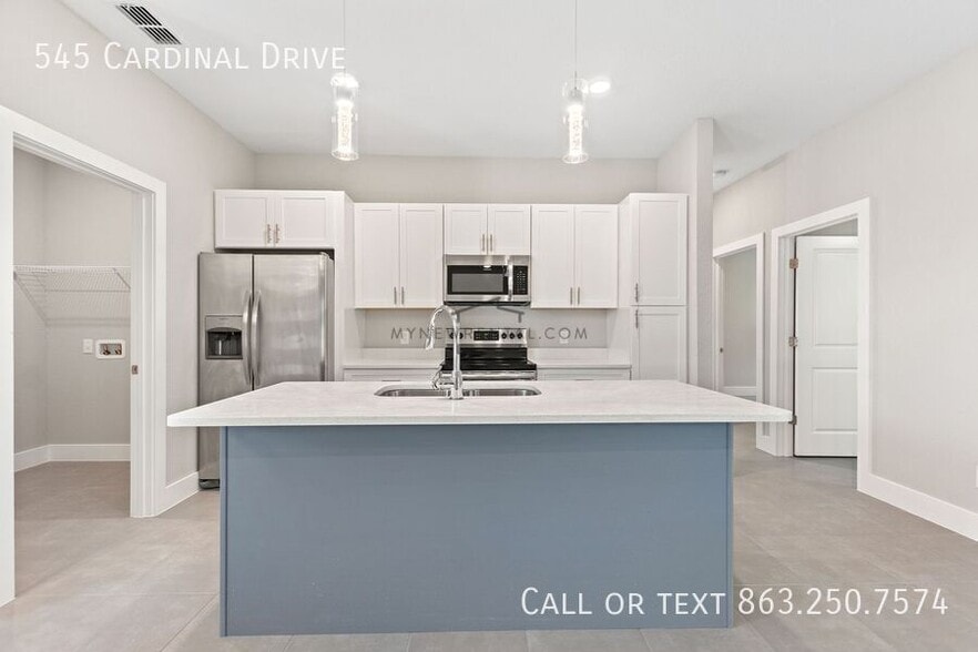 Building Photo - 545 Cardinal Dr