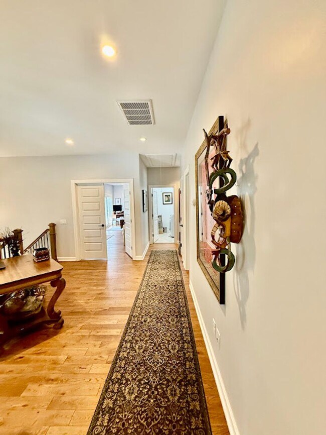 Building Photo - 4 bedroom Ocean Park Single Family