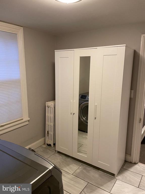 Building Photo - 909 N 2nd St