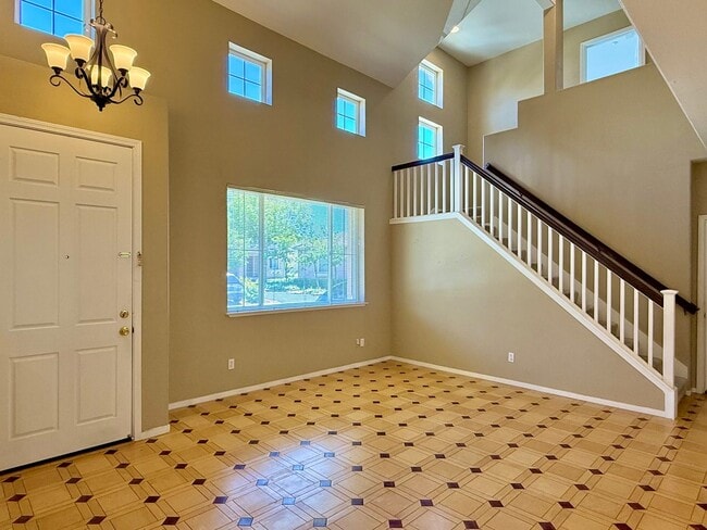 Building Photo - $3,750/ 3 BR – BEAUTIFUL ARDENWOOD HOME IN PRIME FREMONT LOCATION!