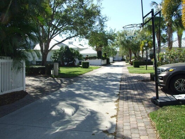 Building Photo - 1180 Islamorada Dr