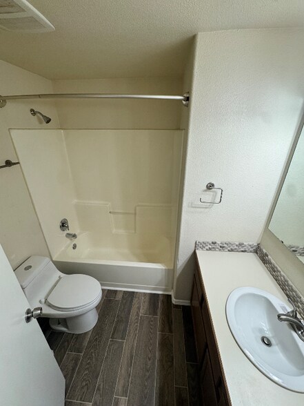 Building Photo - 3143 Lupine St