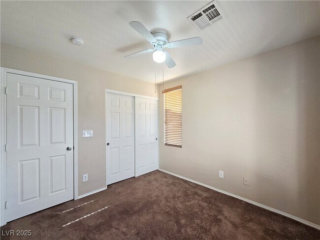 Building Photo - 5431 W Hasley Canyon Ave