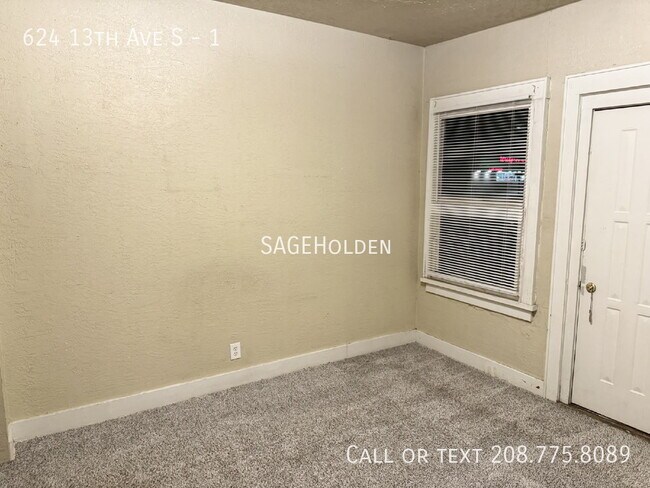 Building Photo - 624 13th Ave S