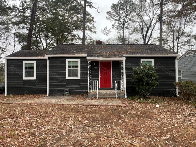 Building Photo - 1860 Broadwell St SW