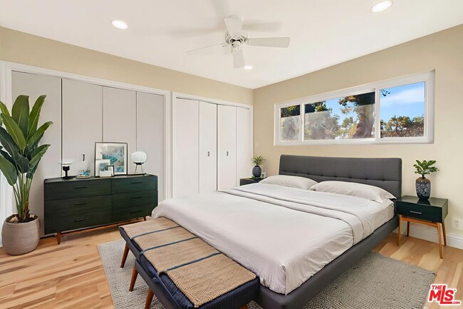 Building Photo - 16608 Park Ln Cir