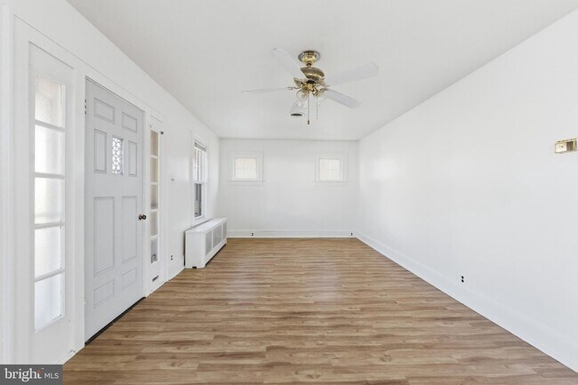 Building Photo - 140 Maddock Ave