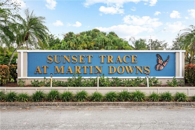 Building Photo - 3098 SW Sunset Trace Cir