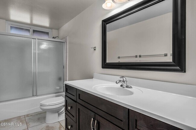 Building Photo - 418 Ramble Ridge Dr