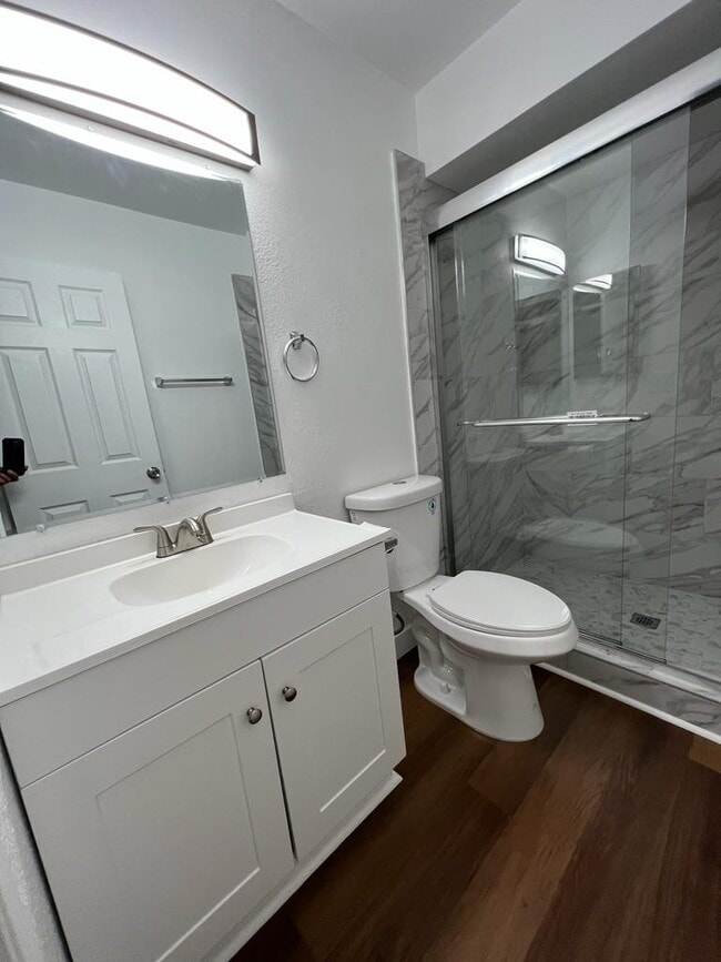 Building Photo - 4301 Isla Verde St