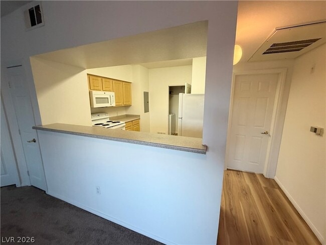 Building Photo - 6955 N Durango Dr