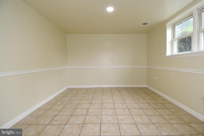 Building Photo - 13303 Huntington Ln