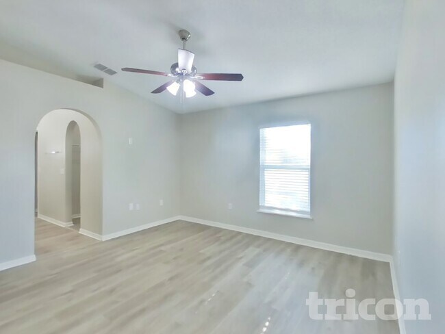 Building Photo - 4138 Clearbrook Cove Rd