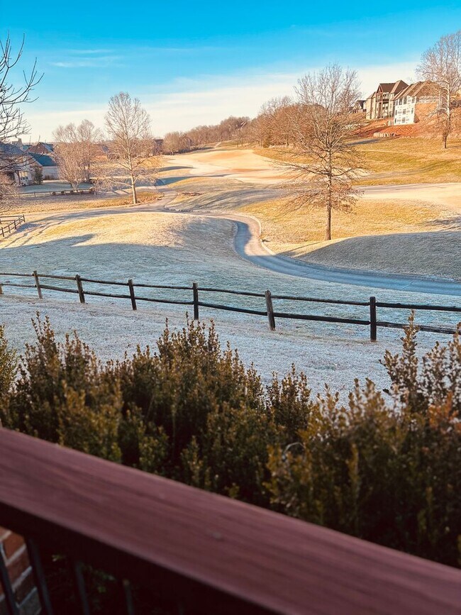 Building Photo - Gorgeous Home Located on Rivercut Golf Cou...