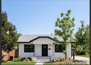 Building Photo - 1726 NW 38th St