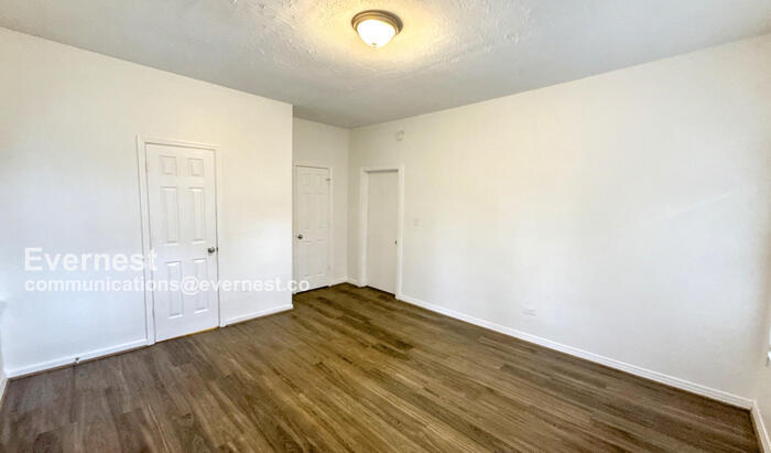 Building Photo - 253 11th Ave NE