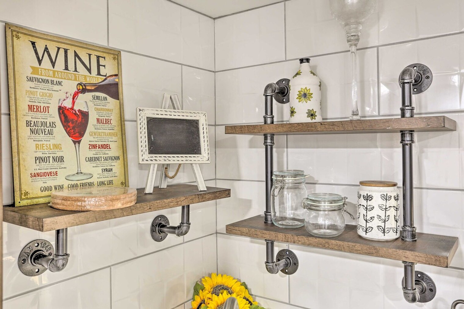 Building Photo - 79 Pehle Ave