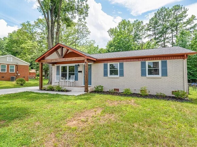 Building Photo - 3932 Slagle Dr