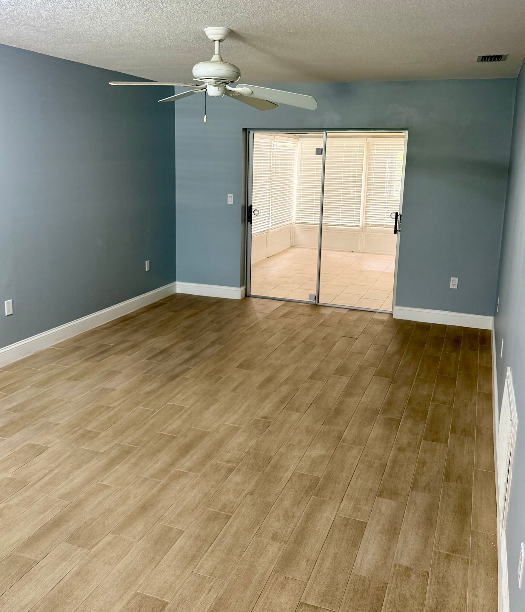 family room Florida room - 2852 Stillwell Ct