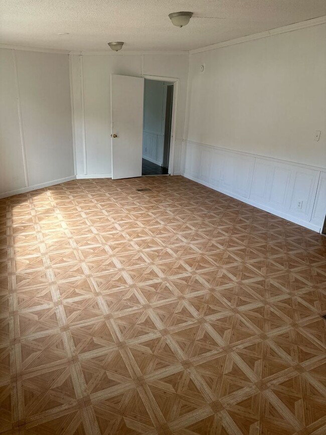 Building Photo - Available Soon! Section 8 Voucher Holders Apply Now! 3 Bedroom 2 Bathroom doublewide Home in Aiken!