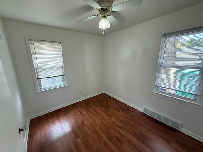 Building Photo - 22861 Rosalind Ave