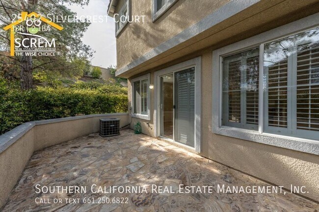 Building Photo - Three Bedroom + Loft Townhome in Gated Com...