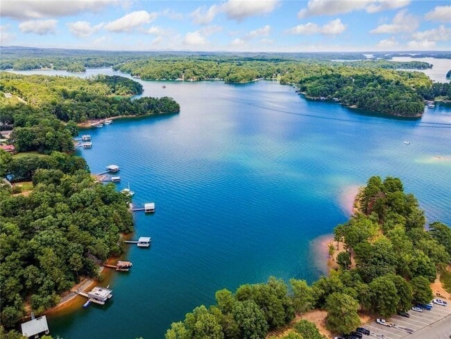 Building Photo - 3840 Pilgrim Mill Rd