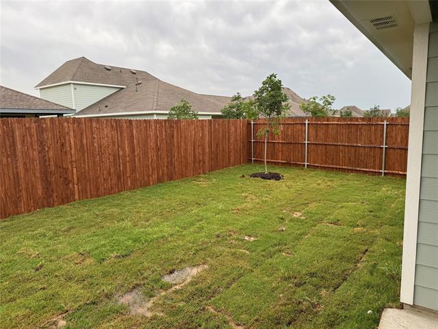 Building Photo - 2335 Gardenia Ln