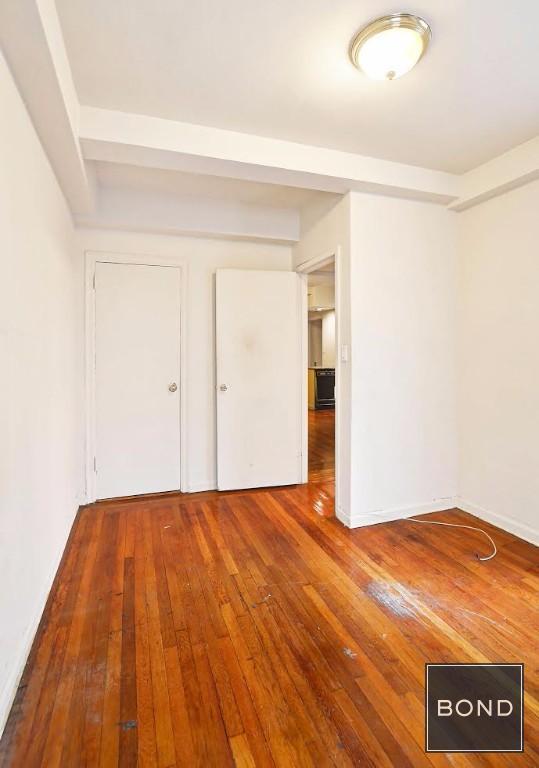 Building Photo - 301 E 38th St