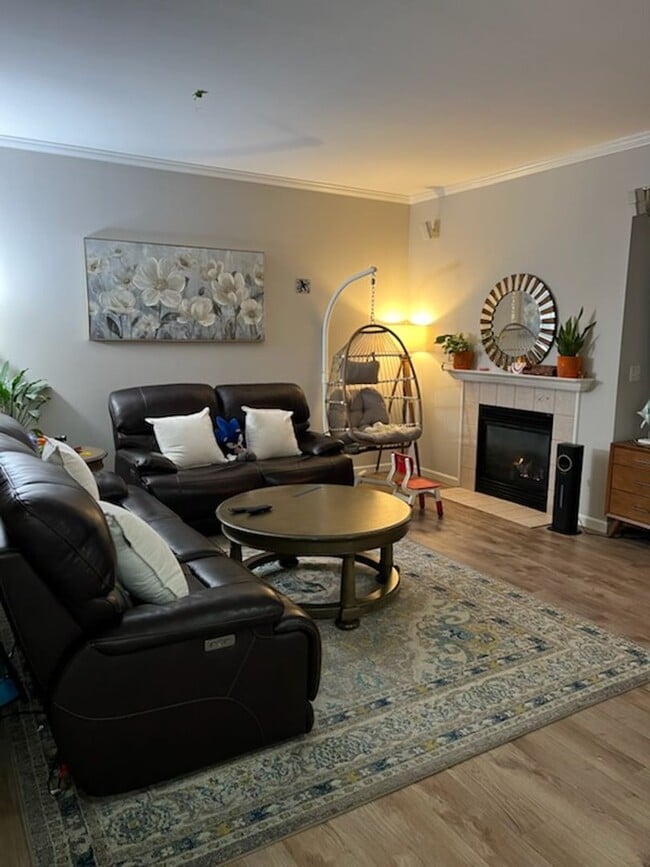 Building Photo - Snohomish Home on Corner Lot!