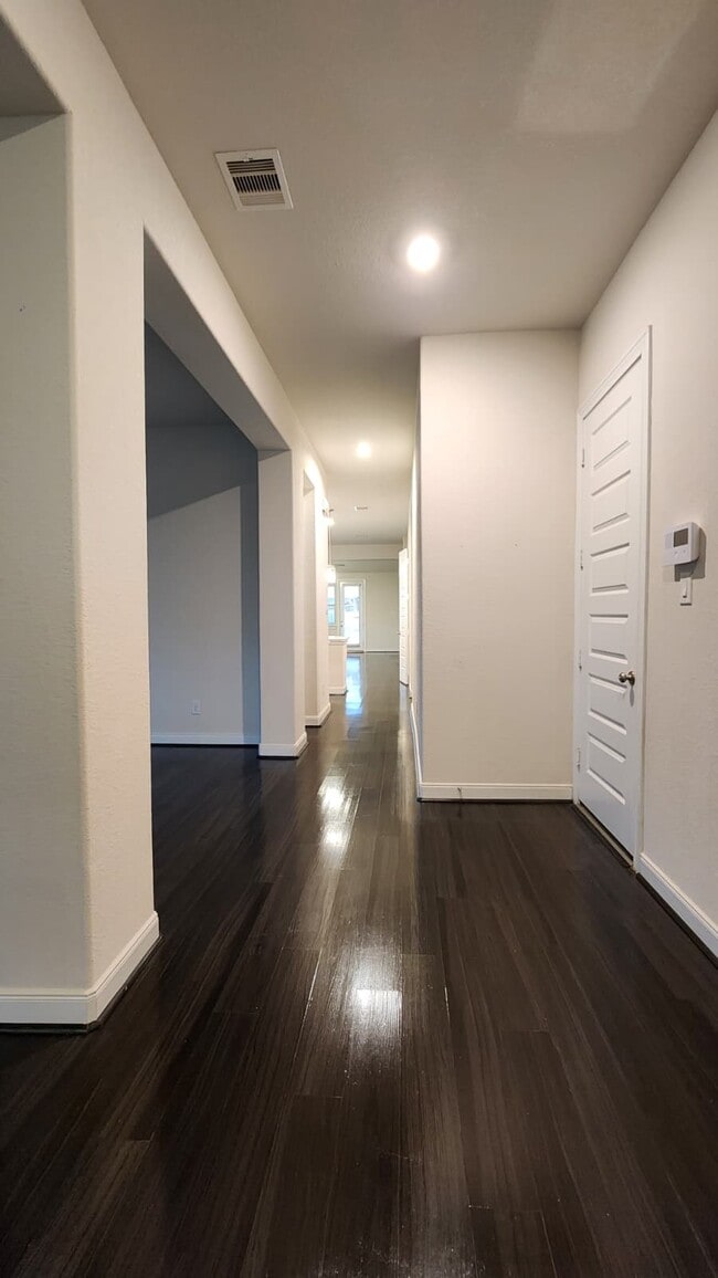 Building Photo - 19834 La Portada Dr