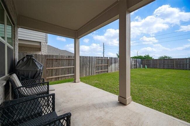 Building Photo - 452 Long Beach Bay Dr