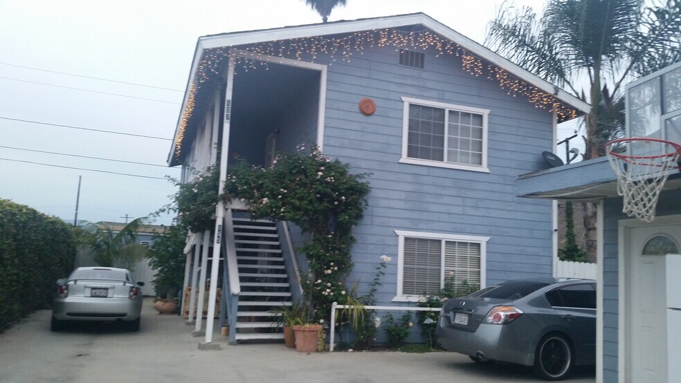 Building Photo - 155 E Ramona St